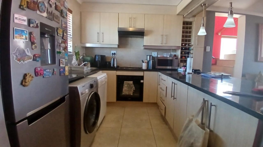 2 Bedroom Property for Sale in Westcliff Western Cape